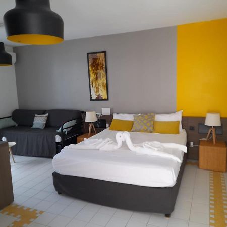 Studio 25 M Manganao Joela 4 Personnes Avec Machine A Laver (Adults Only) 圣弗朗索瓦 外观 照片