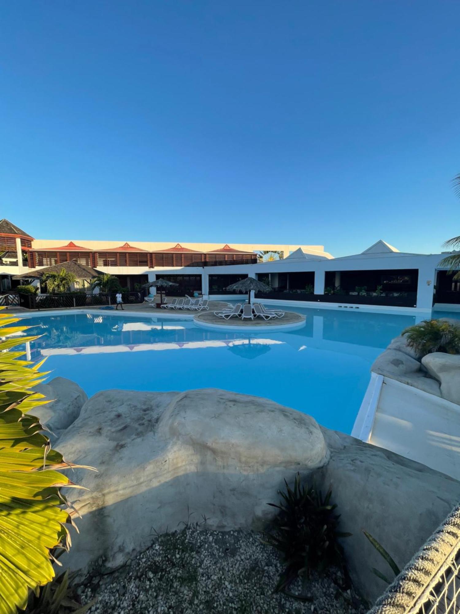 Studio 25 M Manganao Joela 4 Personnes Avec Machine A Laver (Adults Only) 圣弗朗索瓦 外观 照片