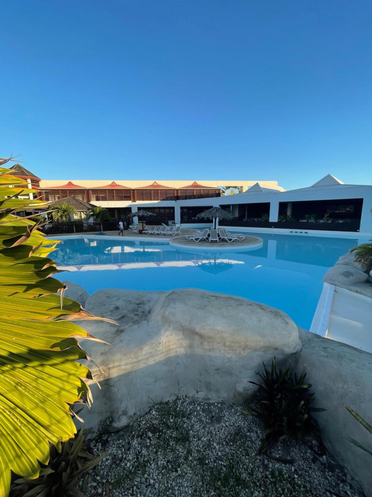 Studio 25 M Manganao Joela 4 Personnes Avec Machine A Laver (Adults Only) 圣弗朗索瓦 外观 照片